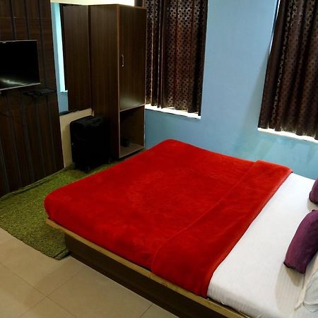 Hotel Citizen Inn Ahmedabad Bagian luar foto