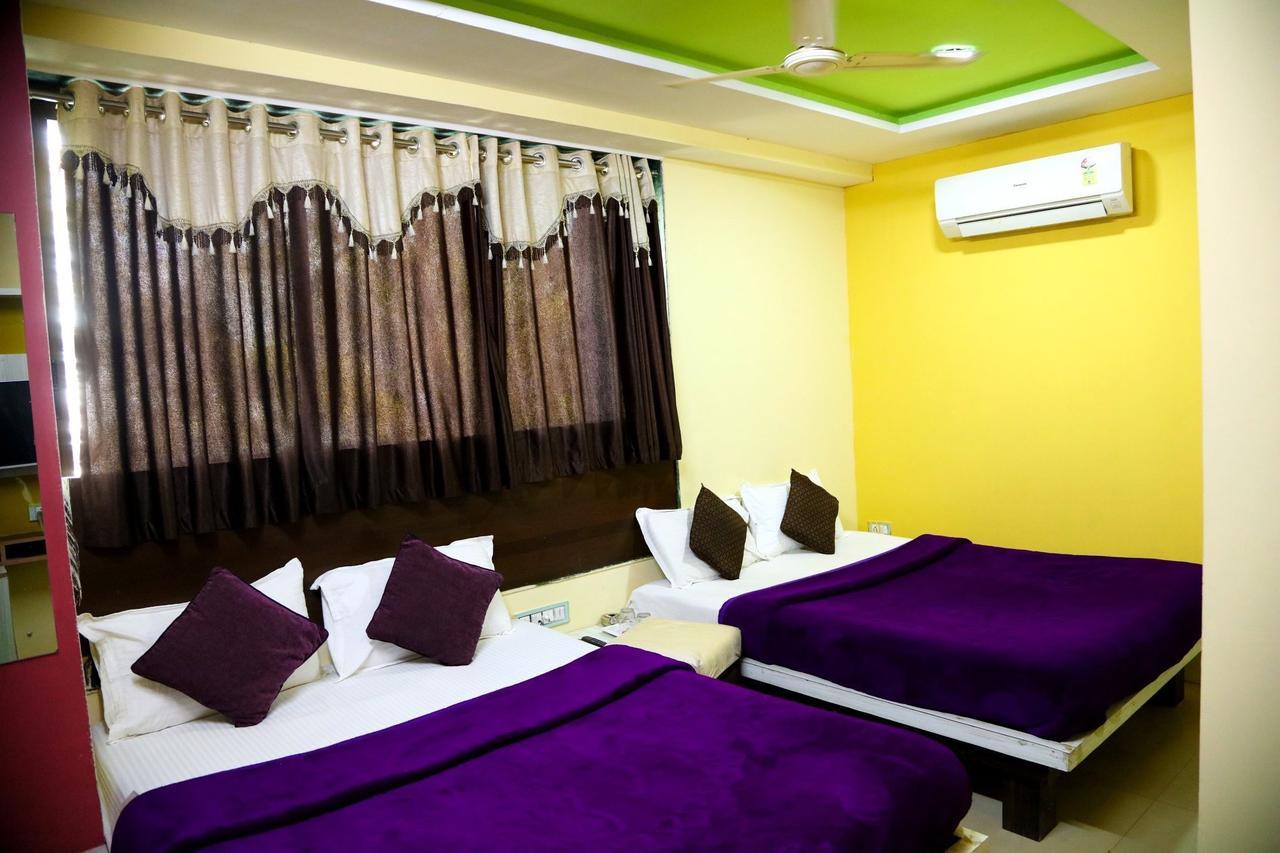 Hotel Citizen Inn Ahmedabad Bagian luar foto